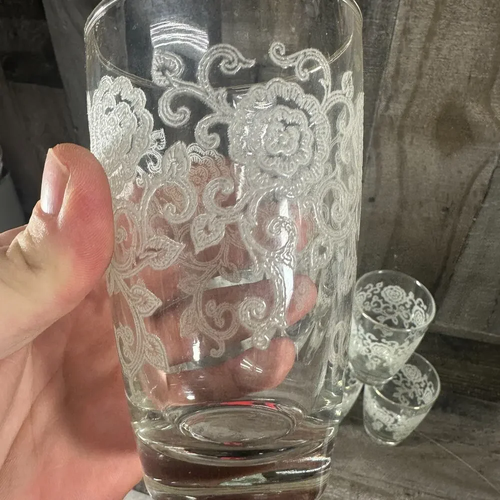 Set of‎ 8 MCM LACE Highball Glasses White Stenciled Floral Lace Gold Trim